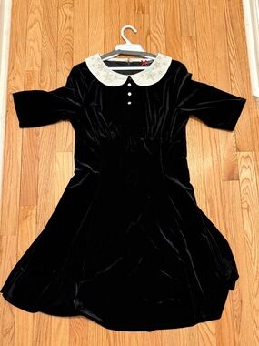 Women’s Hell Bunny Black Velvet Dress with Embroidered White Peter Pan Collar